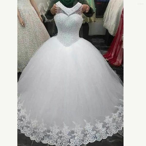 Robe de mariée 2023 Tulle encolure dégagée robe de bal robes avec perles perles sans manches dentelle appliques robes de mariée pour les femmes