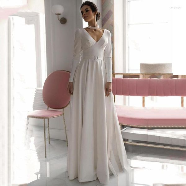 Vestido de novia modesto de manga larga 2023 con cuello en V Línea A Sexy espalda abierta satén elegante vestido de novia blanco con cinturón hasta el suelo