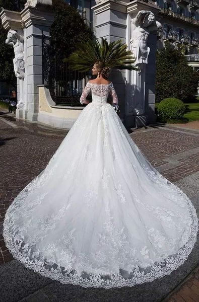 Robe de mariée Autres robes Dentelle soluble dans l'eau Une épaule Manches longues Jupe moelleuse Petite queue Taille moyenne Paillettes blanches ÉlégantAutre