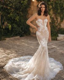 Robe De Mariée Sexy Bustier Longue Paillettes Dentelle Sirène Robes Appliques Balayage Train Poisson Os Robe De Noiva