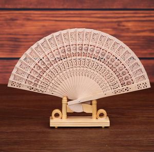 faveurs de mariage pliant en bois sculpté artisanat éventails à main chinois classique en bois ventilateur pour la décoration de la maison artisanat souvenirs cadeaux SN3411