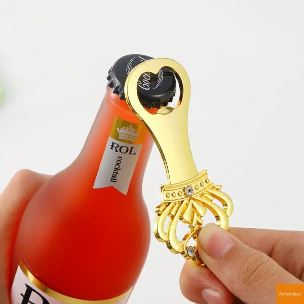 Favors de mariage pour les invités Golden Crown Shape Beer Bottle Bottle Design Funning Christmas présents Bar Decor Carnival Party Cadeaux