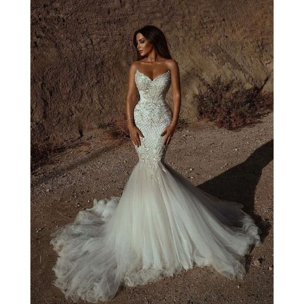 Vestidos de fit de boda 2023 Slim Mermaid apliques de cuello con cuentas de vecinos de novia sexy sin espalda