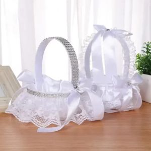 Wedding Flower Basket Lace Pearl Romantische witte strass Decoratie tot huwelijksceremonie Feestvoorraadmand Groothandel