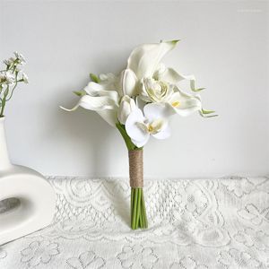 Bruiloft bloemen 2023 Accessoires Pure witte tulp met callas klein bruidsmeisje boeket voor dagenlang Ramo de boda novia