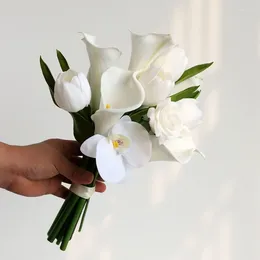 Flores de boda 2024 Vintage White Calla Lily Tulip Phalaenopsis Elegante ramo de decoración Bouquet Fleur Artificielle Mariage