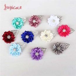 Fleurs de mariage 8 pièces / lot de haute qualité Rose en soie en soie pour les garçons d'honneur Boutonnières Bridesmaid Prom Corsage XH039B