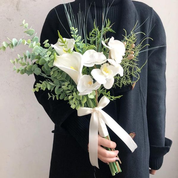 Accessoires De fleurs De mariage lys Calla blancs avec feuilles vertes Bouquet De mariée naturel faux Ramo De Flores Para Novia