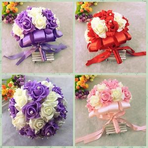 Fleurs de mariage belles pe rose perles arrive le bouquet romantique de la mariée rouge rose rouge et violet de mariée