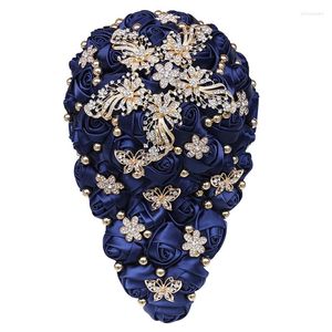 Wedding Flowers Bouquet for Bruid Tassal Crystal Golden Pearl Ribbon Rose Navy Blue aanpasbare DIY Props W308