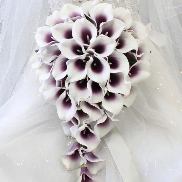 Fleurs de mariage EillyRosia Cascade Cala Lily Bouquet de mariée Violet Blanc Dégradé Cascade pour la mariée tenant chic