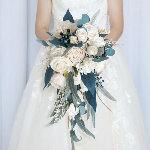 Fleurs de mariage mode artificielle blanc et verdure mariée Bouquet coeur forme fête mariage accessoires