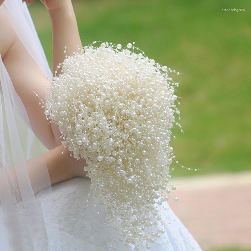 Wedding Flowers Ręcznie bukiet ręcznie robione nowoczesne piękno Pearl Bride Flower Party Akcesoria panny młodej