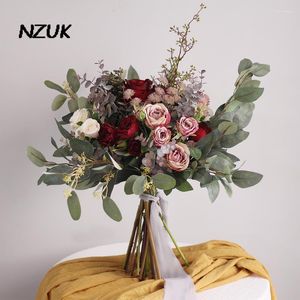 Fleurs de mariage NZUK Bourgogne Bouquet de mariée artificielle rouge foncé rétro mariée pographie Ramos Para Novias Boda