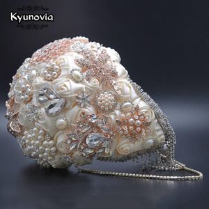 Fleurs de mariage SIVER cristal cascade ivoire Silk Rose Gold Brooch Bridel Bouquets Pearls Bouquet Cascading Teardrop 2934