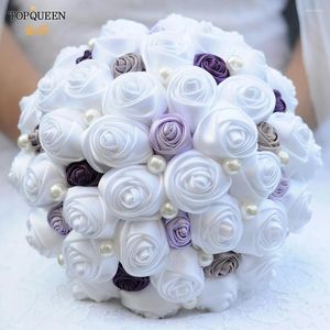 Fleurs de mariage Topqueen F5 Bouquet fait à la main de broche blanche de Bourgogne violet artificiel