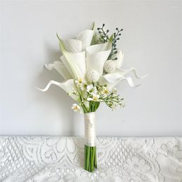 Wedding Flowers Whitney Collection callas lelies bruid boeket wit geborduurde bloemenramos de novias boda