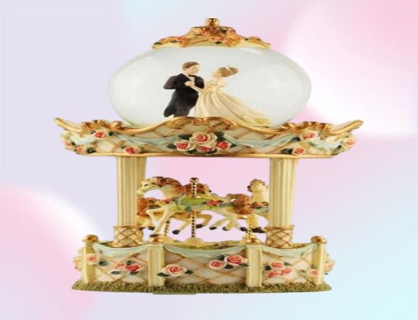 Regalos de boda Groom Bride Crystal Ball Music Box Box Linterna Doble Carousel Ocho tono Ornaments8058910