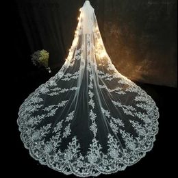 Bijoux de cheveux de mariage 5m 4m de long Veils de mariée Piques de dentelle Edge 1 T Veille cathédrale en tulle avec peigne Ivory Luxury Velo de Novia Voile Mariee 231208 L240402