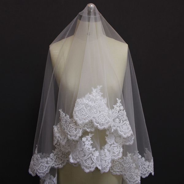 Joyería para el cabello de la boda Bling Lentejuelas Capilla de encaje Velo de novia SIN peine 2 metros de largo Mantilla Velo de novia Una capa Velo de marfil blanco Tocados 230713