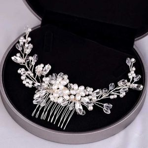 Bijoux de cheveux de mariage Perles faites à la main Accessoires de cheveux de mariage Couleur argentée Tiara Hair Sembs pour femmes Cheap Hair Band Bridal Hair Bijoux Headry D240425