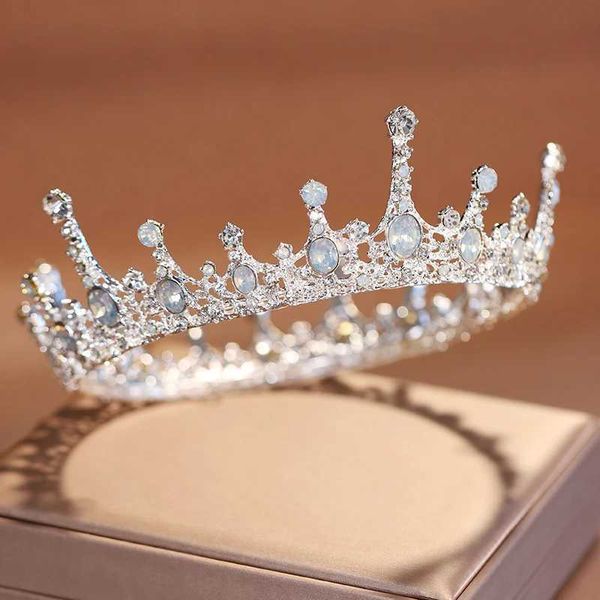 Bijoux de cheveux de mariage Itacazzo Headswear Color Silver Colour Dreater Style Fashion Ladies Beauty Pageant Mariage Couronne