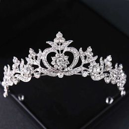 Bijoux de cheveux de mariage Itacazzo Silver-Color Crown Accessories Headwear Bride Tiara Bijoux Hair de mariage ANNIVERSAIRE