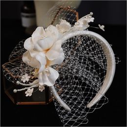 Bijoux de cheveux de mariage perle Banquet de mariée vêtements de cheveux arc bandeau Satin coréen accessoires de cheveux de mariage diadème 230320