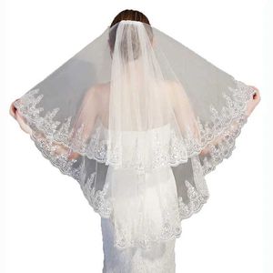 Bijoux de cheveux de mariage Veille de mariage courte 2025 Nouvelle arrivée 2 niveaux Tulle Lace Edge Perfect for Bride Bridal Marid Robe