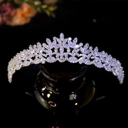 Bijoux de cheveux de mariage diadèmes cubiques zircone florale petite couronne accessoires de cheveux de mariage coiffure de mariée bijoux de fête de bal cadeau d'anniversaire 16e 231128