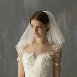 Bijoux de cheveux de mariage V626 Veille nuptiale de mariage élégant en tulle en tulle coupé à deux couches courtes courtes mariées blanches voile femmes accessoires de mariage