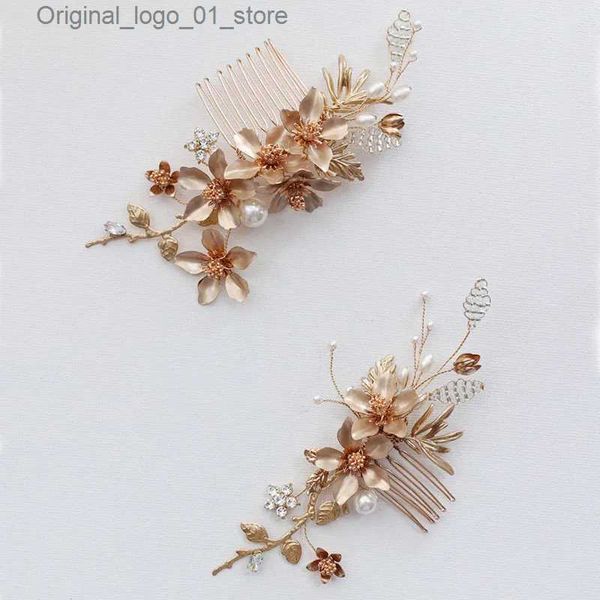 Bijoux de cheveux de mariage Vintage Gold Color Floral Wedding Piece Bridal Hair Peigt Bridesmaid Accessoires Handmade Women Headpice Q231223