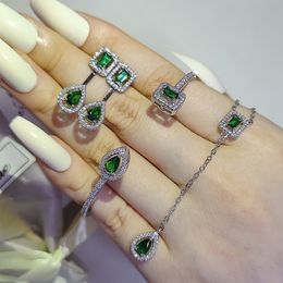 Bruiloft sieraden sets 3 stks pack zilveren kleur bruid set halo verlovingsring ronde noppen oorbel voor cadeau j7753 groen 230920