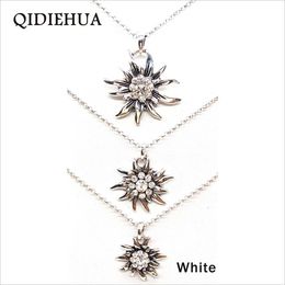 Ensembles de Bijoux de mariage 3pcsset Charme Chanceux Fleur Collier Pour Femmes Clavicule Chaîne Edelweiss Pendentif Mode Bijoux En Gros 230717