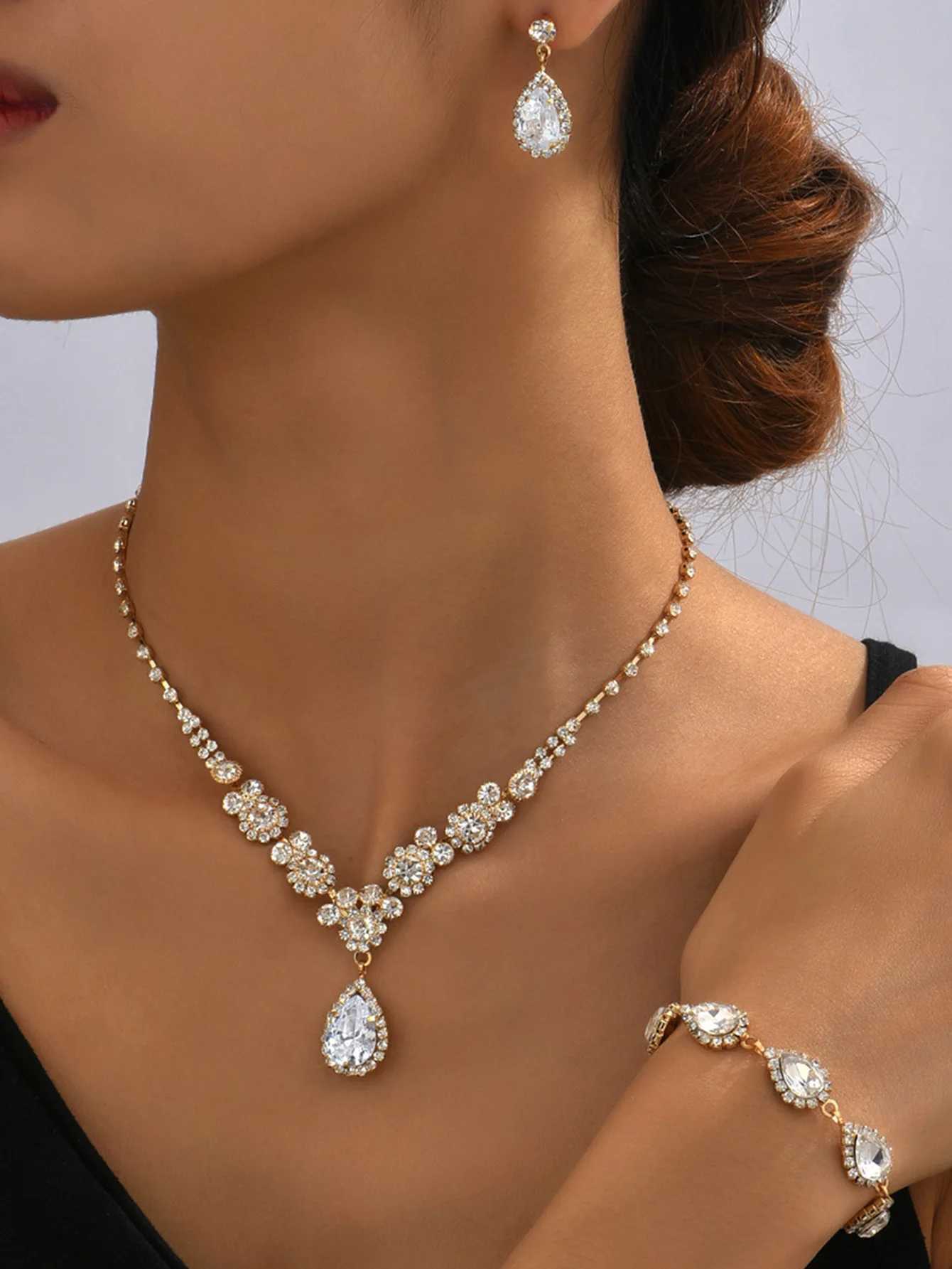 Wedding Jewelry Sets 4 fashionable and luxurious wedding zircon necklaces earrings bracelets womens jewelry sets