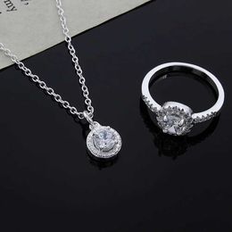 Bruiloft sieraden sets 925 sterling zilveren ketting ring solide schattige minnaar sieraden mode nobel voor dames klassiek glanzend crystal cz set h240504