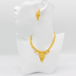 Conjuntos de joyas de boda Adixyn Dubai Conjuntos de joyas de color dorado para mujeres 24K Pendientes Collar Nigeria Marroquí Nupcial Boda Regalos N110812 230626