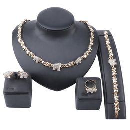 Ensembles de bijoux de mariage Bijoux africains Collier en cristal d'éléphant Boucles d'oreilles Ensembles d'or de Dubaï pour les femmes Bracelet de fête de mariage Bague Set283B Otkj7