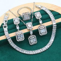 Conjuntos de joyería de boda llegadas 925 plata para mujer pulsera de circón blanco pendientes collar colgante anillo regalo de Navidad 230729
