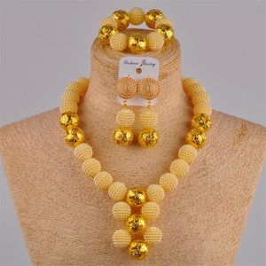 Bruiloft sieraden sets beige gesimuleerde parelgouden Afrikaanse sieraden set Nigeriaanse bruiloft kralen kostuum ketting fzz3006 230217