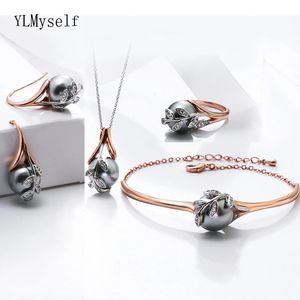 Ensembles de bijoux de mariage cadeau de Noël pour maman grande vente collier de mode bracelet boucles d'oreilles bague rose gris perle tendance feuille 4pcs ensemble 231012