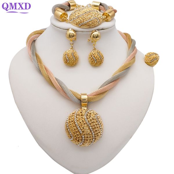 Conjuntos de joyería de boda Diseño Conjuntos de joyería fina Conjuntos de joyería de color dorado africano de Dubai Boda para mujer Conjunto de collar Regalos de bisutería india 230719