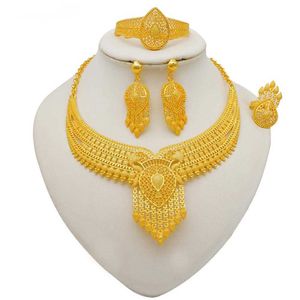 Bruiloft Sieraden Sets Dubai Goud Kleur Sieraden Set Voor Vrouwen Indiase Oorbel Ketting Nigeria Marokkaanse Bruidsaccessoire Bruiloft Armband Party 230422 OQD6