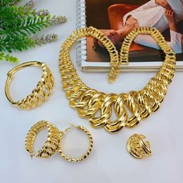 Conjuntos de joyas de boda EMMA Jewelry Collar de lujo Conjunto de joyas para mujeres Dubai Gold African Arab Wedding Bride Set 230725