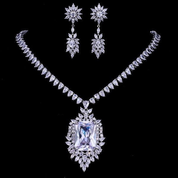Conjuntos de joyería de boda Emmaya Set Forma cuadrada Collar y pendiente de circón cúbico Adorno exquisito Decoración de moda Mujeres Regalo de lujo 230321