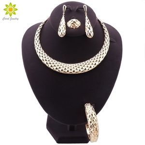 Bruiloft sieraden sets est dubai gouden kleur ketting armband oorbellen ring dames prachtige banket dating set 221109