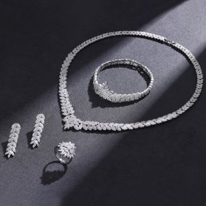 Bruiloft Sieraden Sets Mode Kroon Bruids voor Vrouwen Tiara's Oorbellen Kettingen Set Prom Bruid Sieraden Kostuum Accessoires 231208