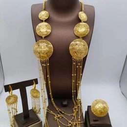 Conjuntos de jóias de casamento moda dubai cor de ouro conjunto de jóias para mulheres africanas índia longa corrente borlas colar brincos anel festa de noite presente 230928