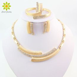 Conjuntos de joyas de boda Conjuntos de joyas de cristal nupciales de moda Cuentas africanas Dubai Color dorado Joyería llamativa Traje 230325
