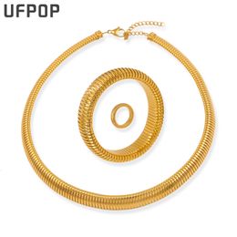 Ensembles de bijoux de mariage Hip Hop Street Trend En Acier Inoxydable Élastique Flexible Collier Bracelet Bague Femme Ensemble Chunky Mode Vente Directe 230808